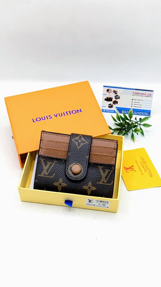 BUTTON CardHolder 5