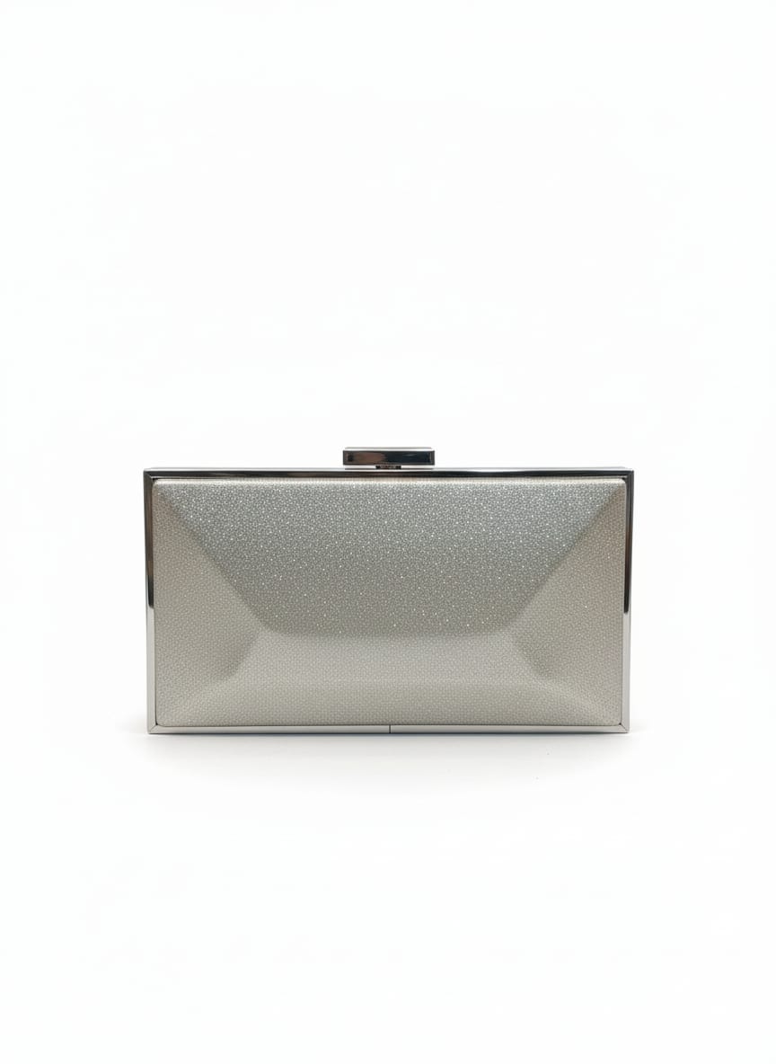 SLEEK Clutch 4