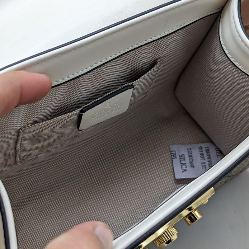 CONTRAST CrossBody 4