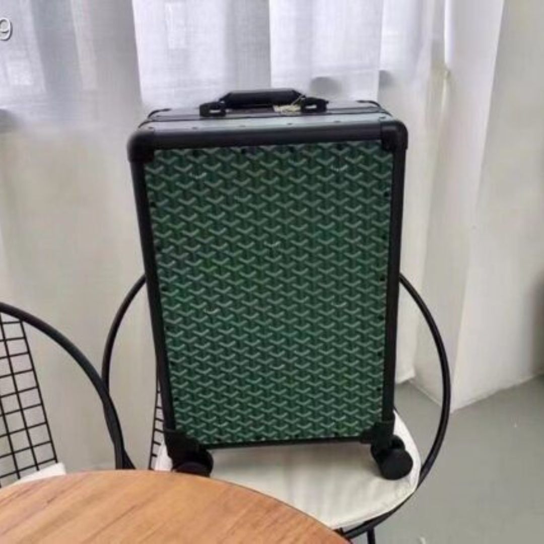 LUXURIOUS Suitcase 5
