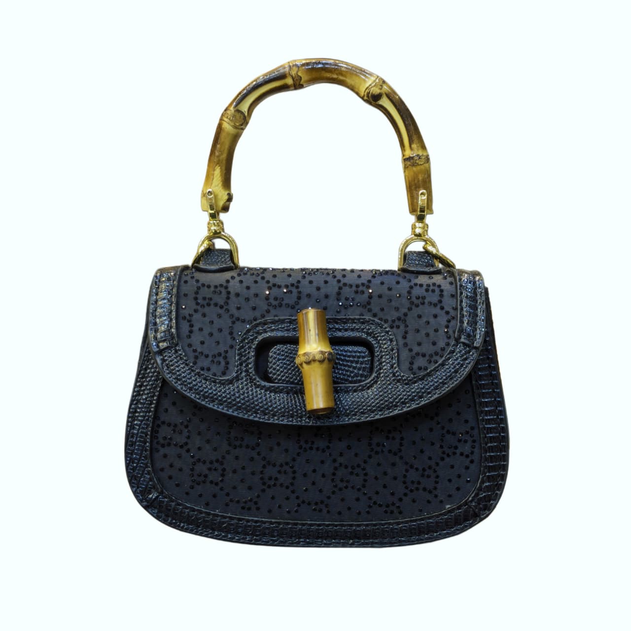 MAJESTIC CrossBody 1