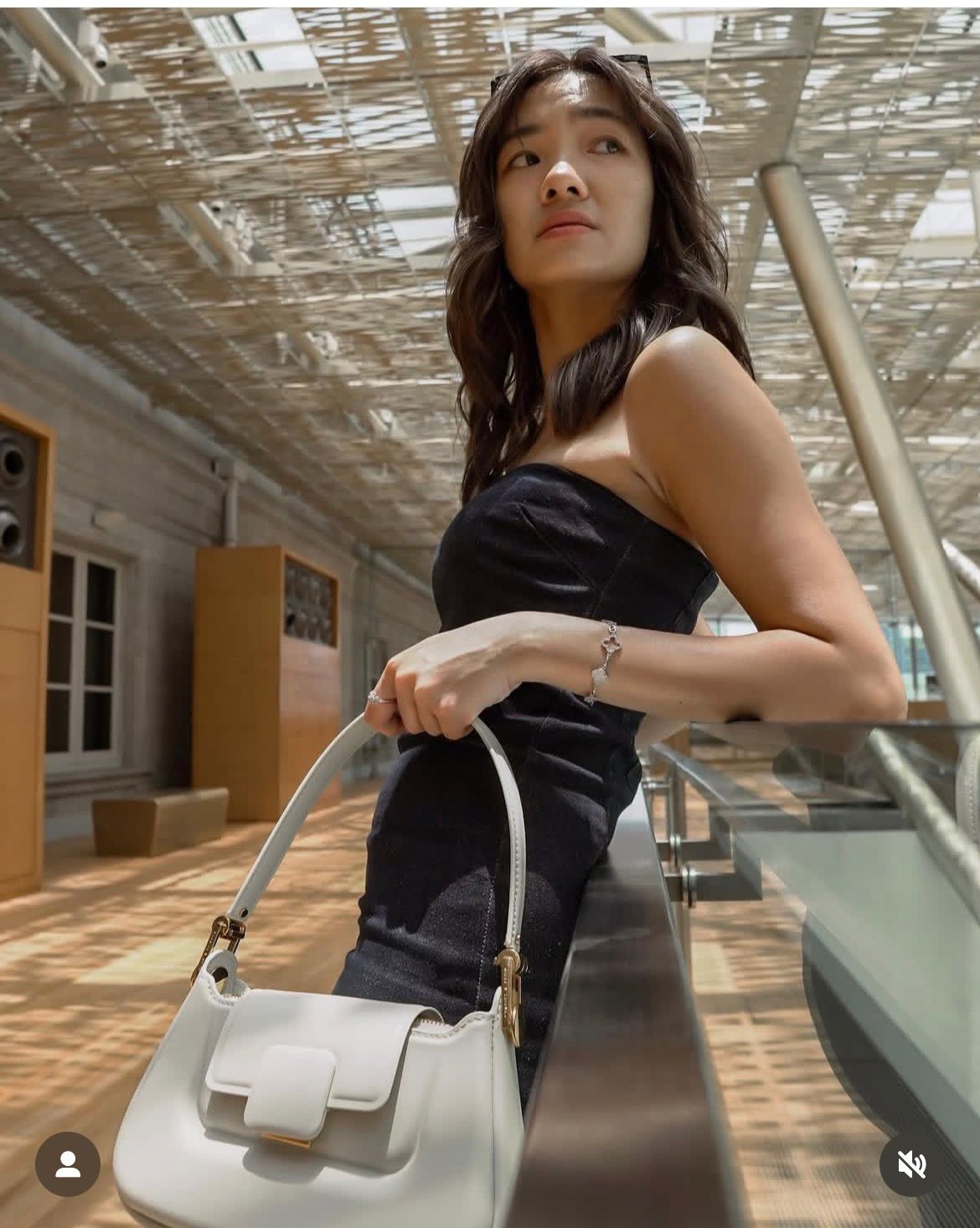 LAVISHING CrossBody 5
