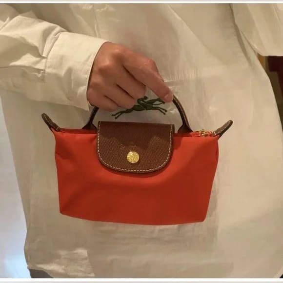SLEEK HandBag 3