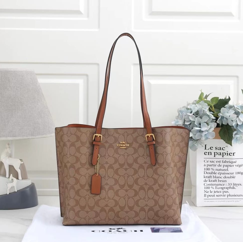 SIGNATURE Tote 4