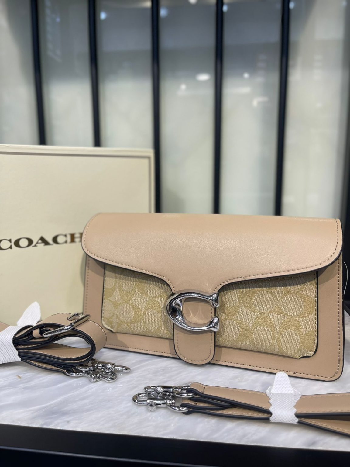 SIGNATURE CrossBody 1