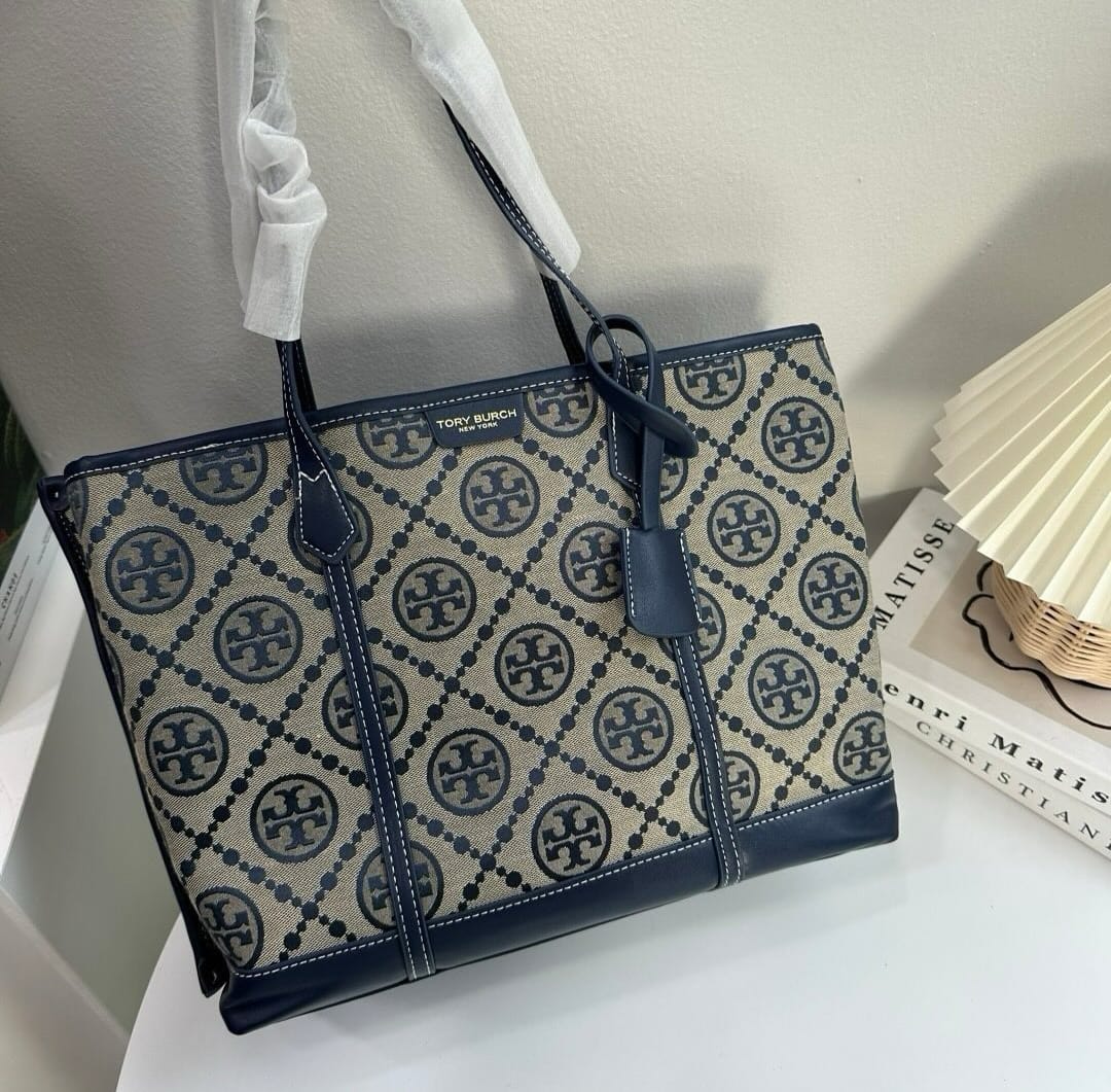DESIGNER Tote 3
