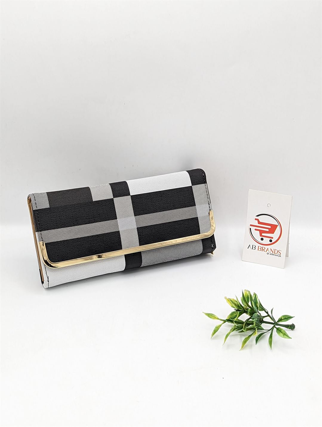 PATTERN Clutch
