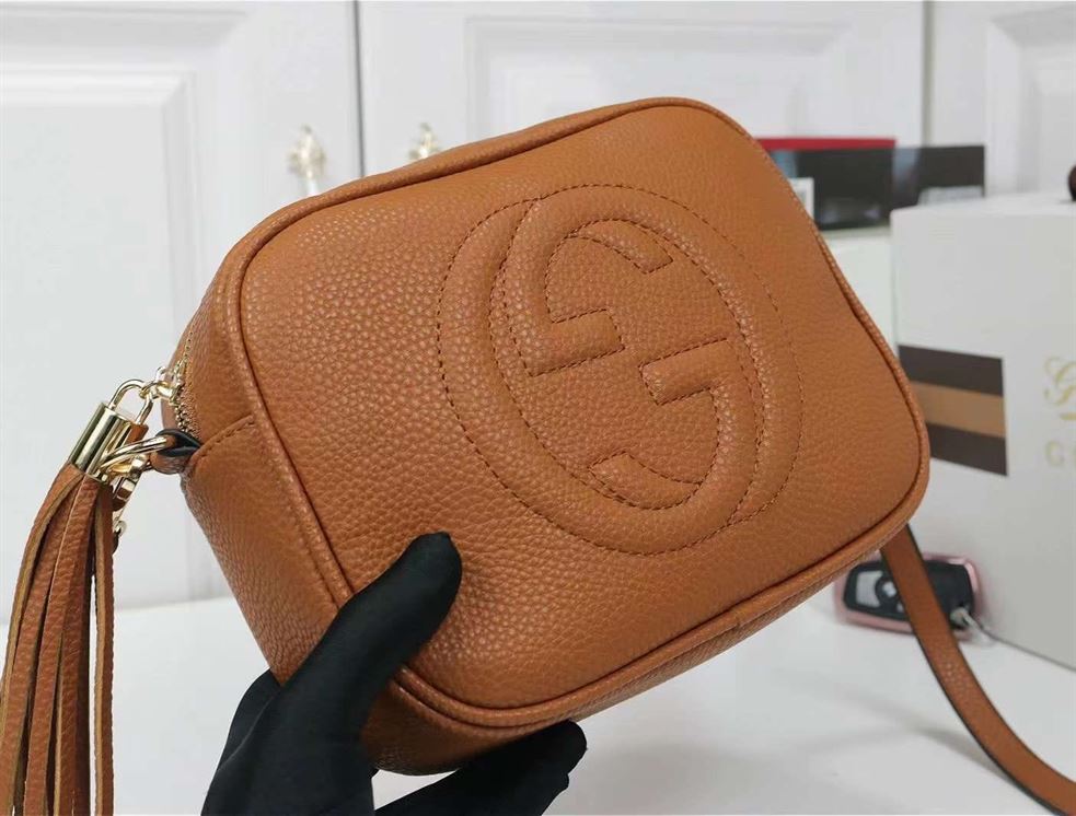 Mesmerizing CROSSBODY