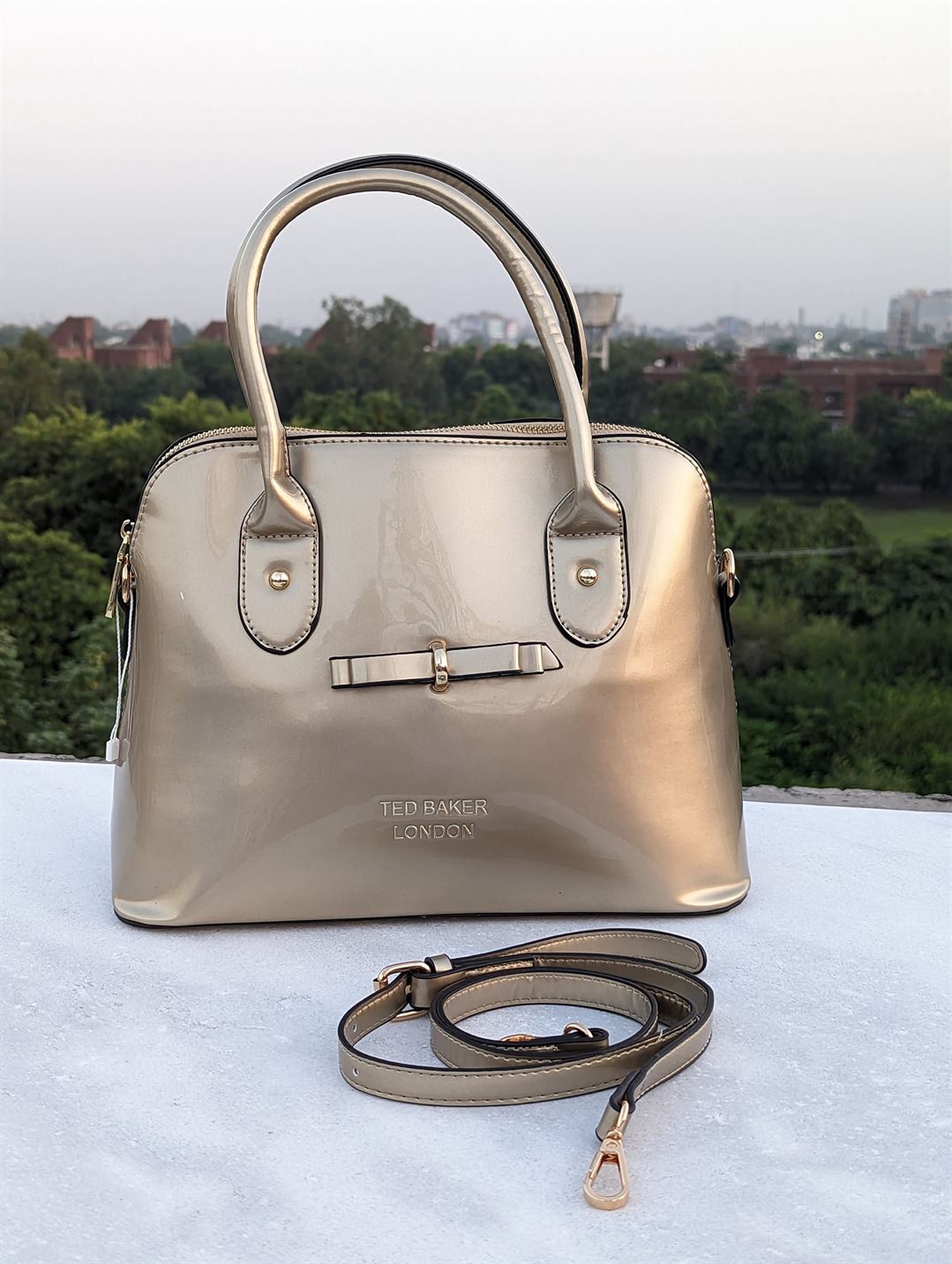 MIRROR Shine Bag