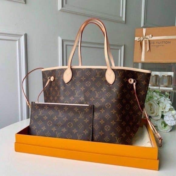 ADVENTEROUS Tote Bag