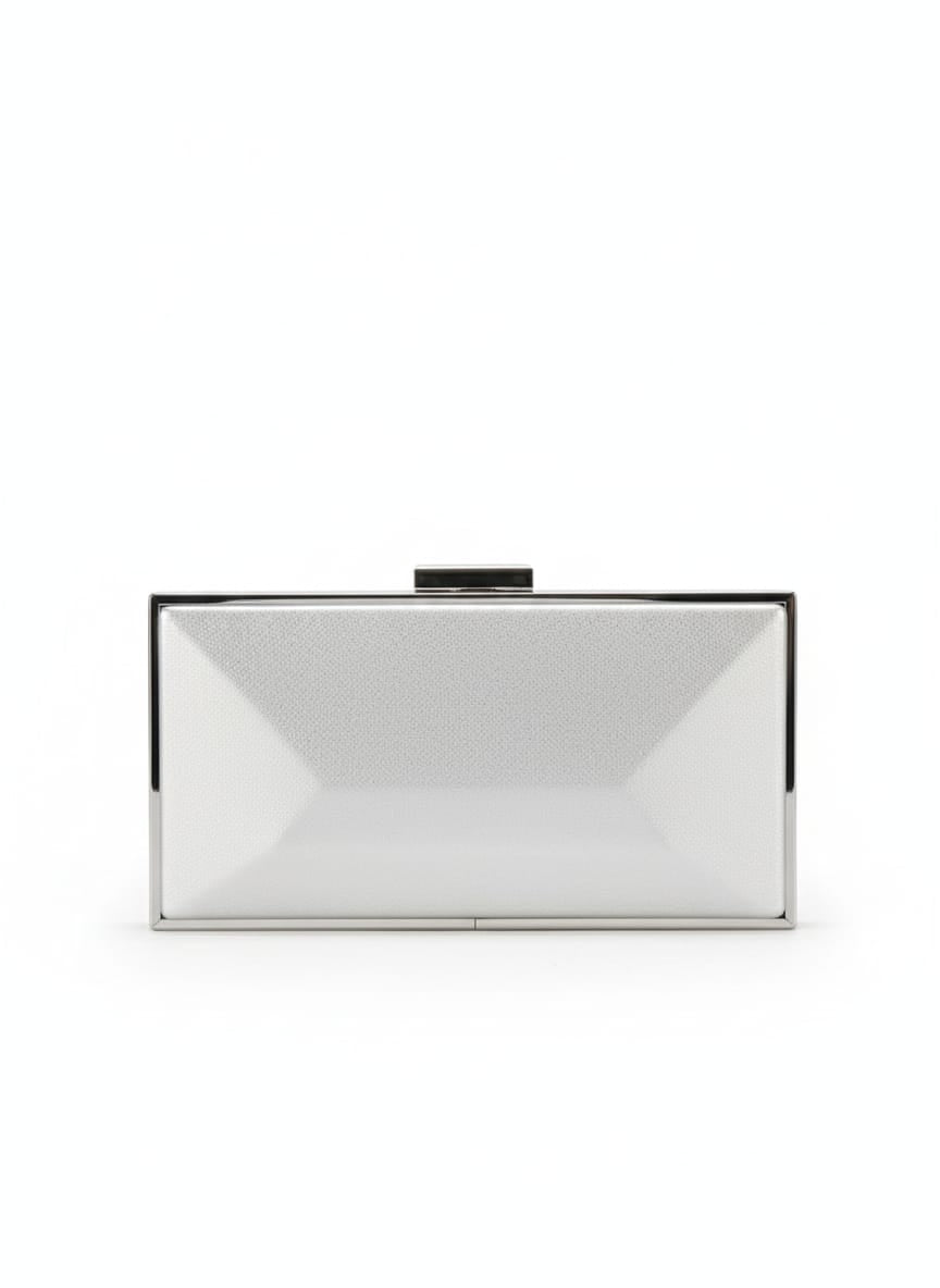 SLEEK Clutch 3