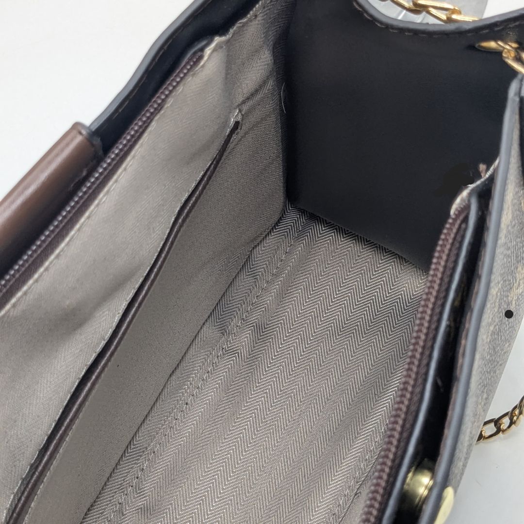 VERSATILE Tote