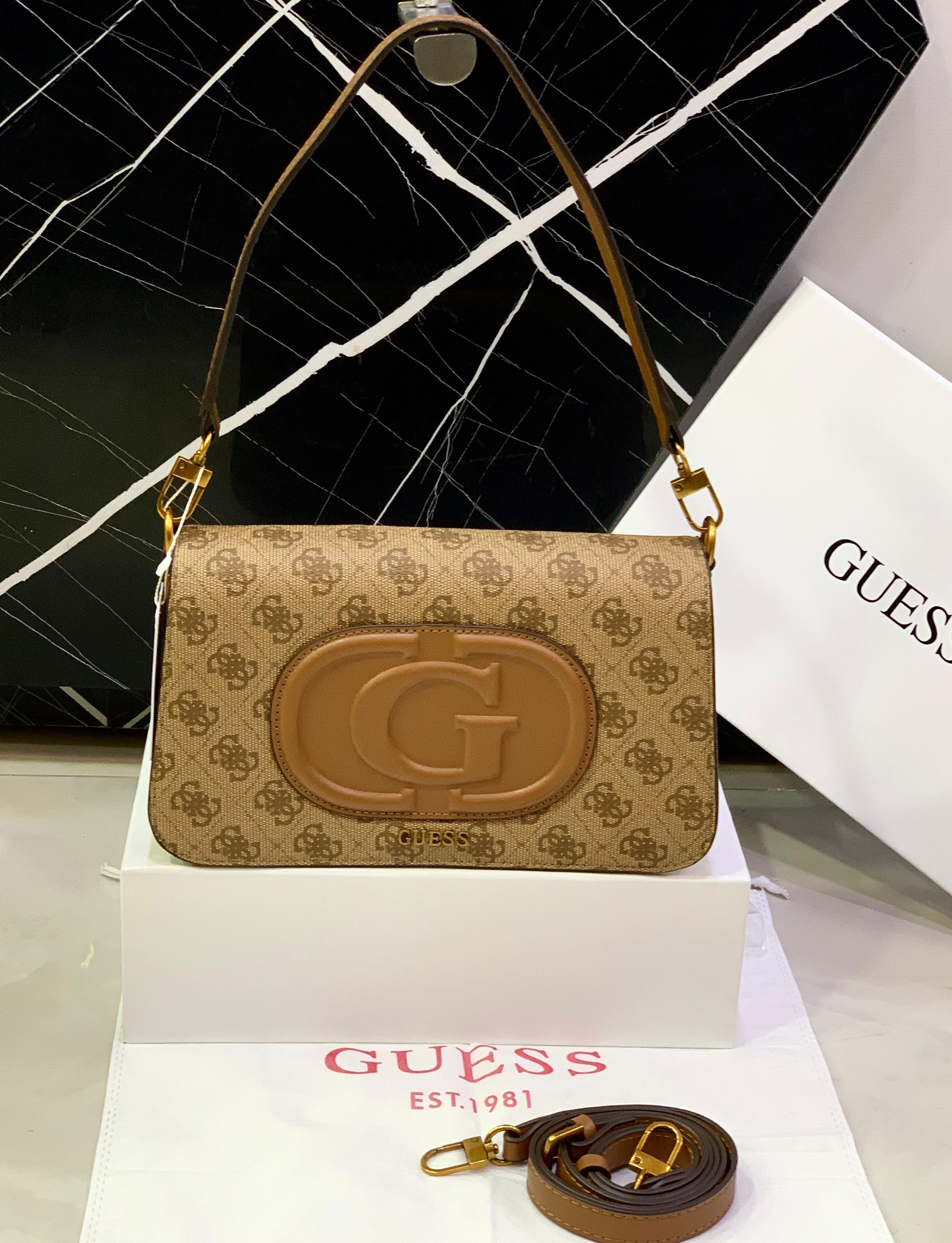 GUESS CrossBody 4