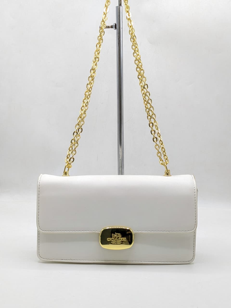 Spacious CrossBody 4