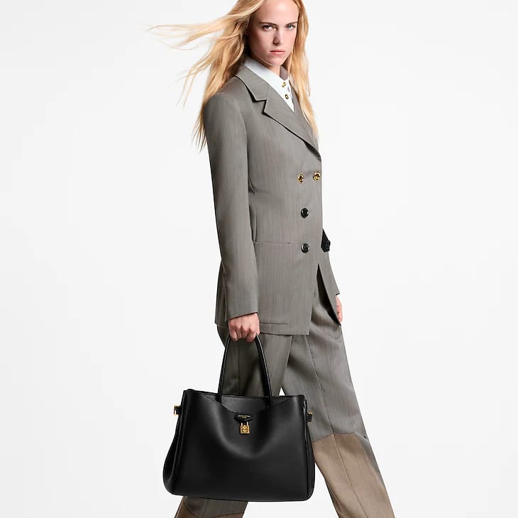 LOUIS VUITTON PARIS 4