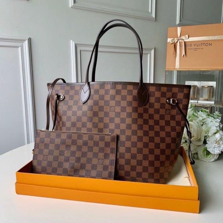 ADVENTEROUS Tote Bag