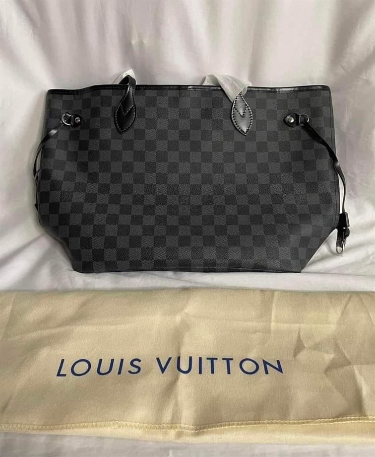 NEVER FULL Tote