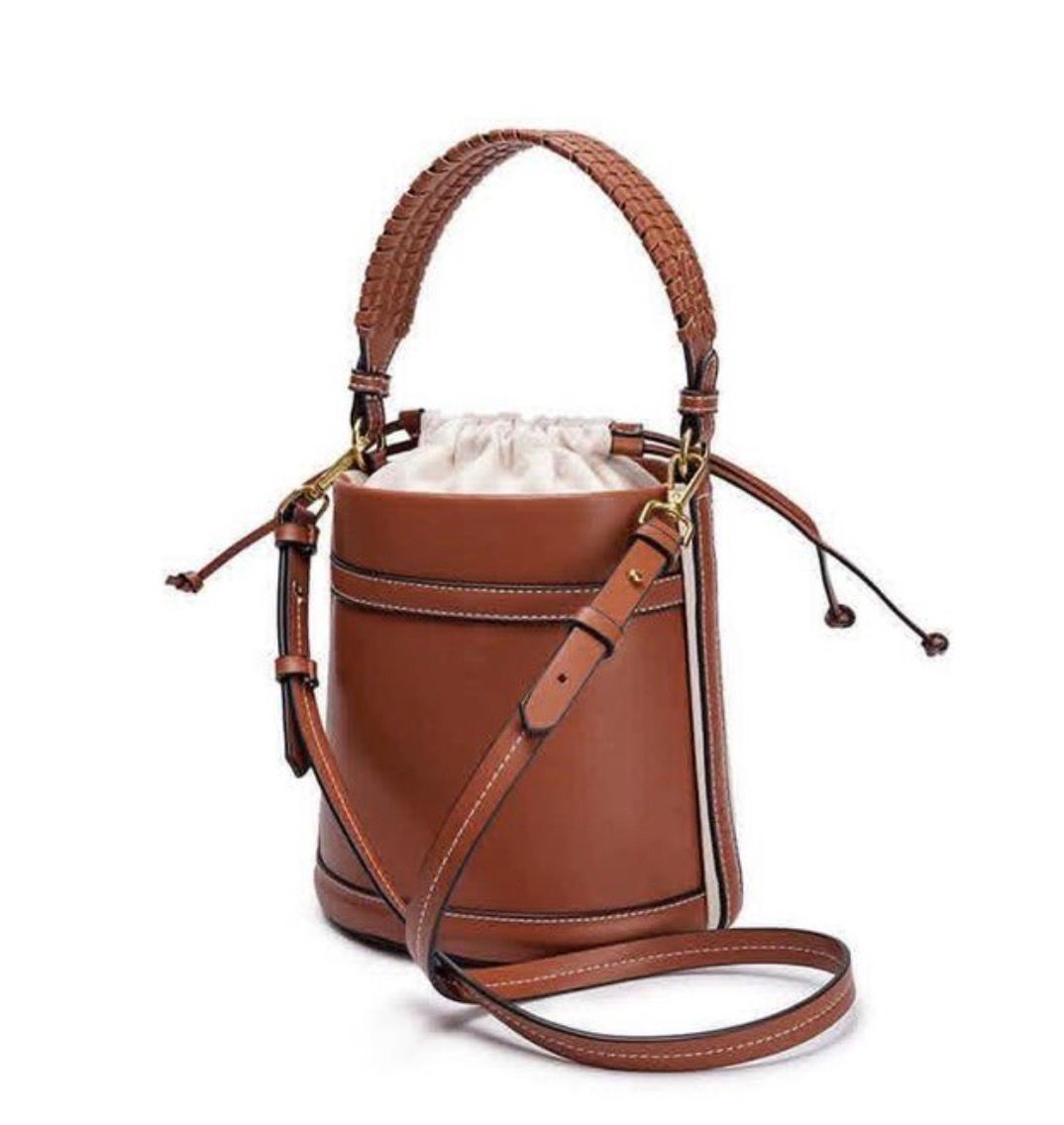 Zara Bucket