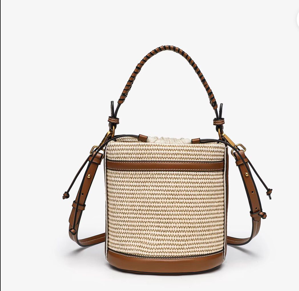 Zara Bucket 7