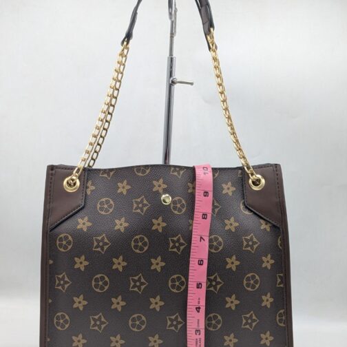 VERSATILE Tote - Image 4
